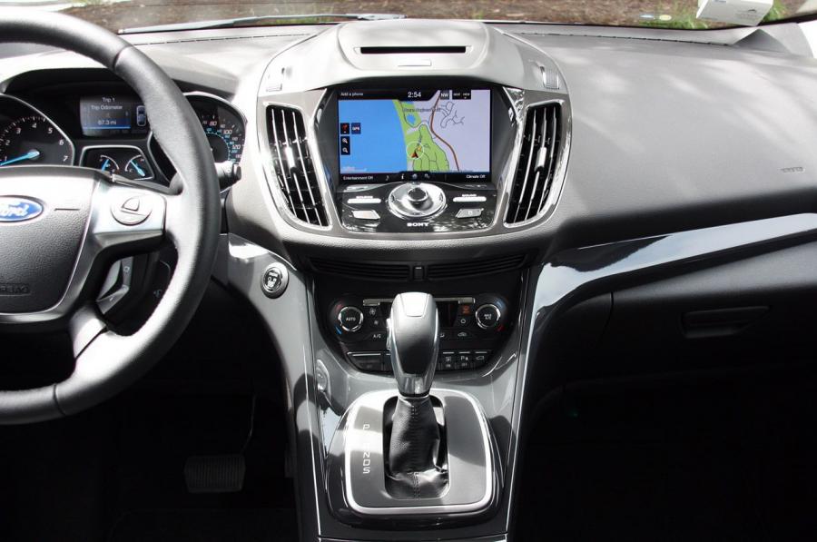  Ford Escape 2013 года  (фото 62 из 222)